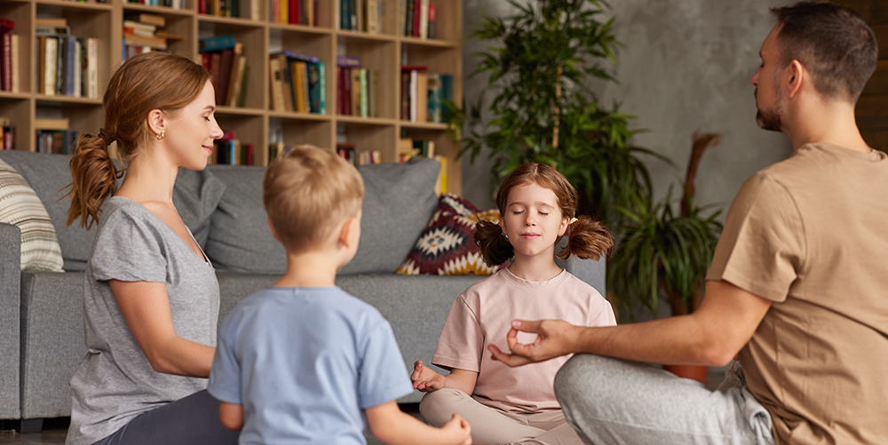 Découvrir la méditation en famille